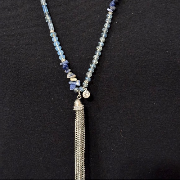 Simply Vera Vera Wang Necklace - long silver w/ blue glass & lapis stone beads - Picture 4 of 14